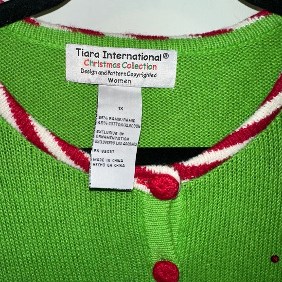 NWT! Vintage Tiara International Christmas Santa Cardigan Sweater Green & Red 1X - Picture 11 of 11